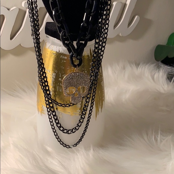 Jewelry - Picture 3 of 3